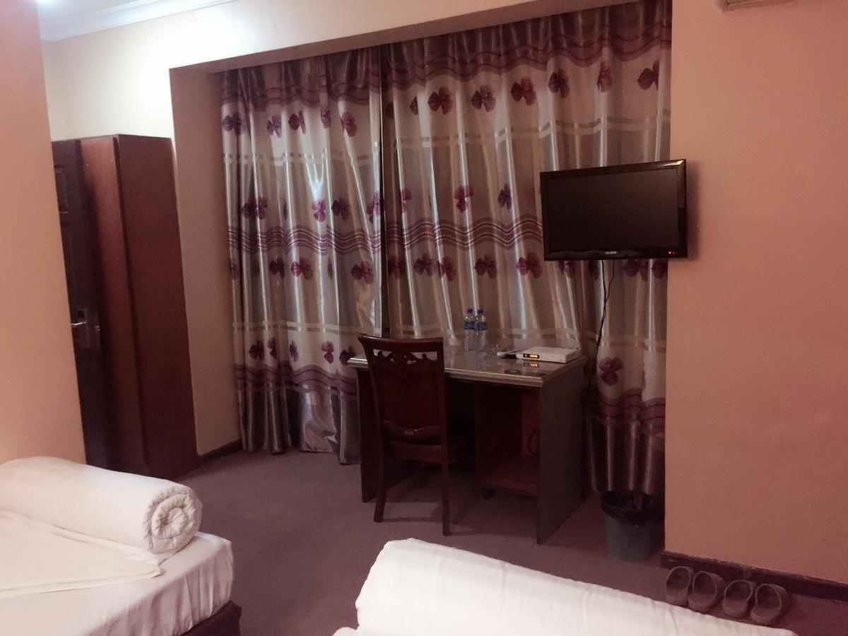 New Yuetan Hotel دار السلام المظهر الخارجي الصورة