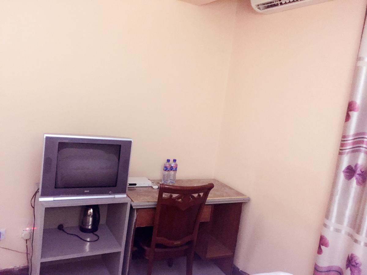 New Yuetan Hotel دار السلام المظهر الخارجي الصورة