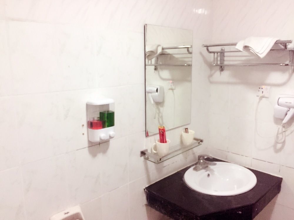 New Yuetan Hotel دار السلام المظهر الخارجي الصورة